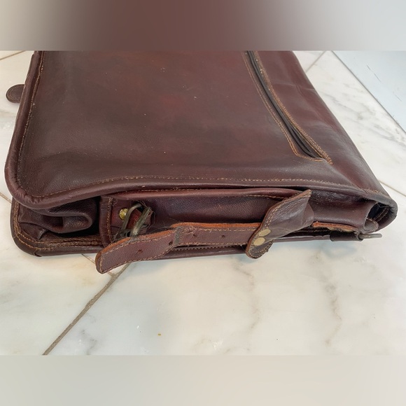 HLC Handmade brown leather multi pocket messenger bag satchel missing strap EUC - Picture 3 of 8